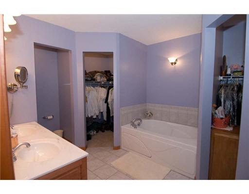 30293 Quail Pointe Dr, Granger, IN 46530 photo 7