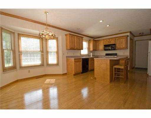 50930 Stonebridge Dr, Granger, IN 46530 photo 2