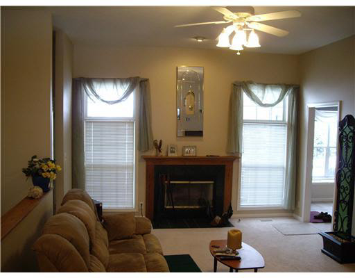 12147 Cheyenne Ct, Granger, IN 46530 photo 2