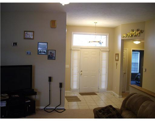 12147 Cheyenne Ct, Granger, IN 46530 photo 3