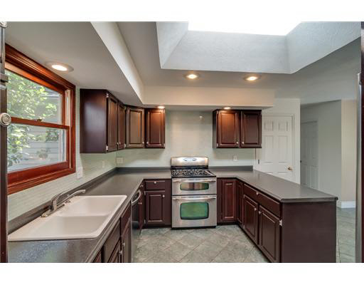 50761 Canyon Ridge Dr, Granger, IN 46530 photo 5