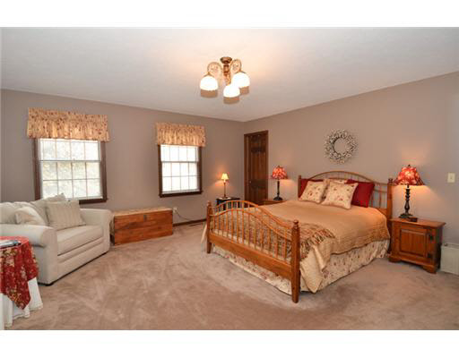 60788 Whispering Hills Dr, South Bend, IN 46614 photo 5