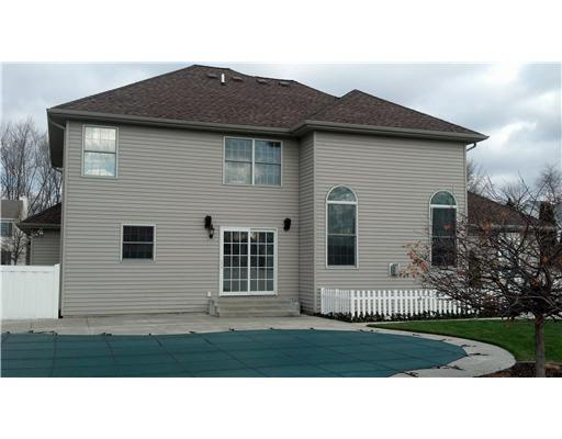4017 Harrison Creek Ct, Mishawaka, IN 46544 photo 2