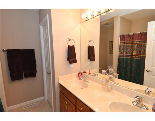 14869 Copper Penny Dr, Granger, IN 46530 photo 9