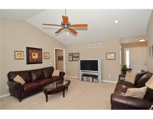 14869 Copper Penny Dr, Granger, IN 46530 photo 19