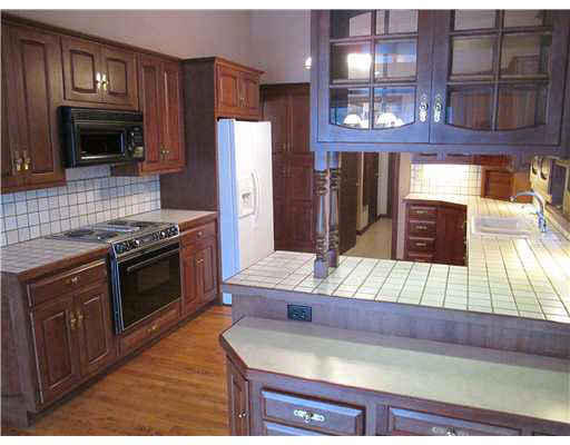 16285 Candlewycke Ct, Granger, IN 46530 photo 4