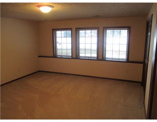 16285 Candlewycke Ct, Granger, IN 46530 photo 17