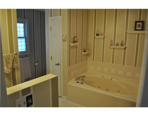 22129 Pine Hollow Ln, South Bend, IN 46628 photo 17