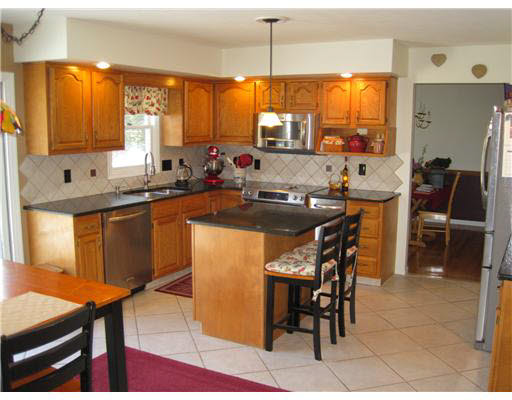 22129 Pine Hollow Ln, South Bend, IN 46628 photo 2