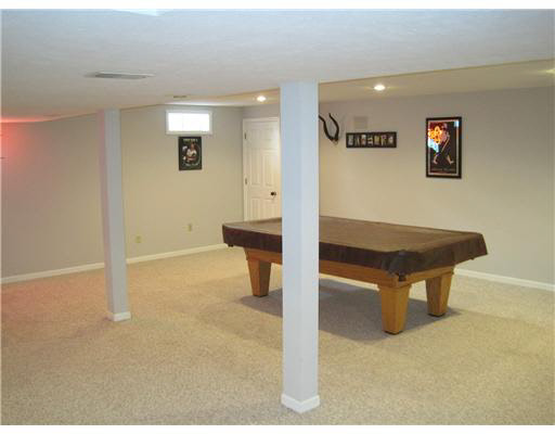 22129 Pine Hollow Ln, South Bend, IN 46628 photo 11