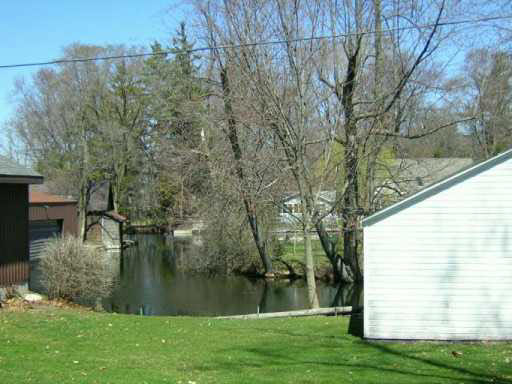 8607 Black Point Rd E, Syracuse, IN 46567 photo 5