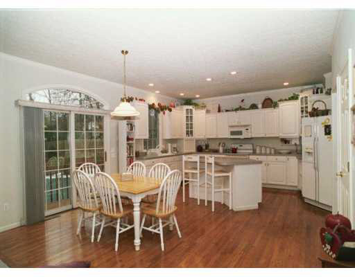 52095 Iron Forge Dr, Granger, IN 46530 photo 2