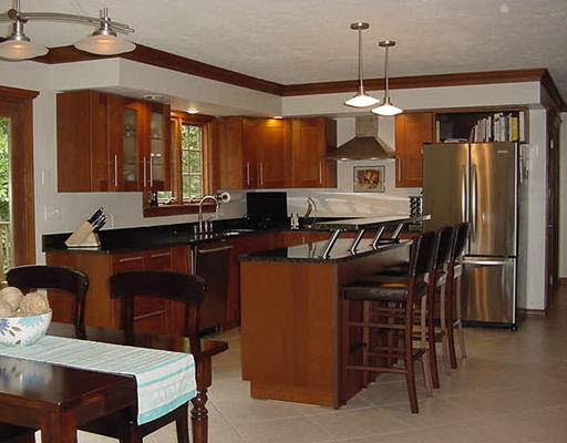 16690 Hampton Dr, Granger, IN 46530 photo 2