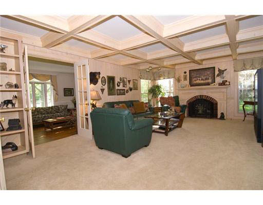 15736 Fieldcrest Ct, Granger, IN 46530 photo 6