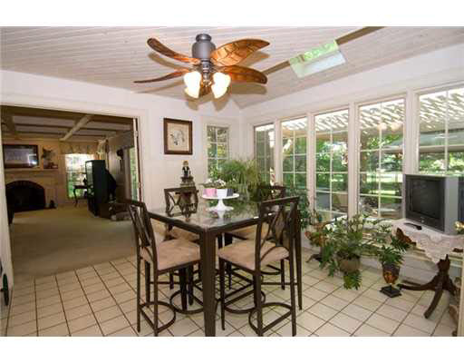 15736 Fieldcrest Ct, Granger, IN 46530 photo 5