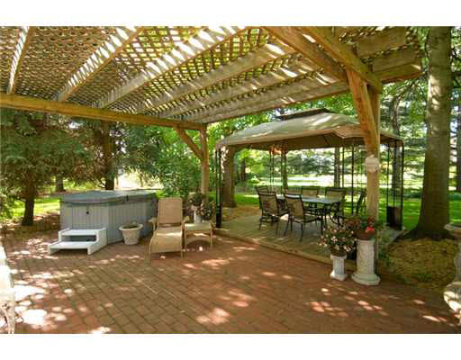 15736 Fieldcrest Ct, Granger, IN 46530 photo 10