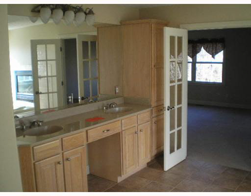 13879 Hearthside Dr, Granger, IN 46530 photo 8