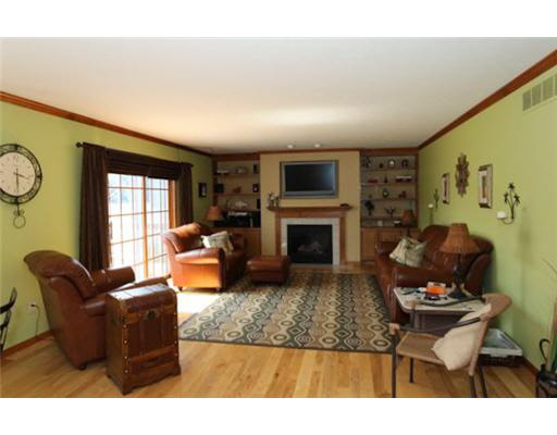 50907 Stonebridge Dr, Granger, IN 46530 photo 6