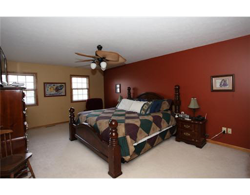 50907 Stonebridge Dr, Granger, IN 46530 photo 7