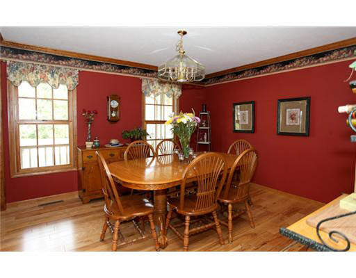 50907 Stonebridge Dr, Granger, IN 46530 photo 2