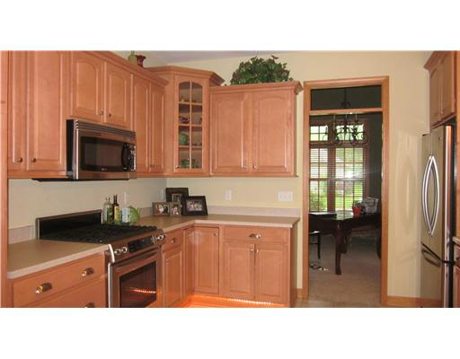 50929 Stonebridge Dr, Granger, IN 46530 photo 4