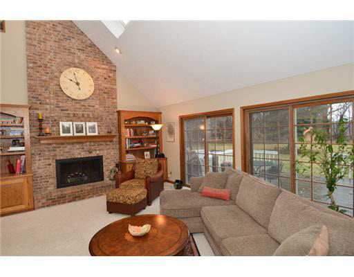 52468 Silverleaf Ct, Granger, IN 46530 photo 3