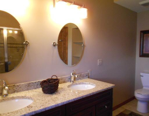 51670 Fox Pointe Ln, Granger, IN 46530 photo 17