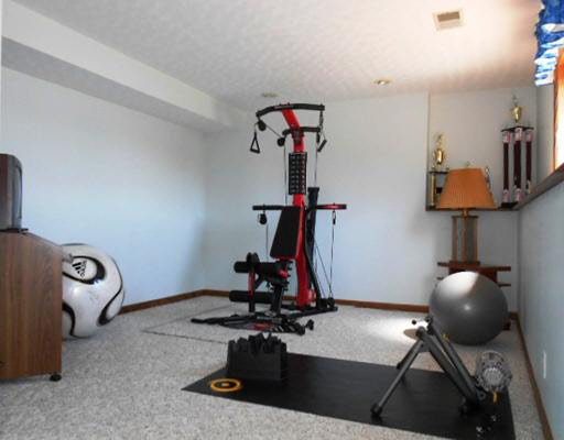 51670 Fox Pointe Ln, Granger, IN 46530 photo 22