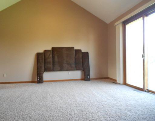 51670 Fox Pointe Ln, Granger, IN 46530 photo 13