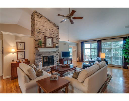 51703 Dartmore Dr, Granger, IN 46530 photo 5