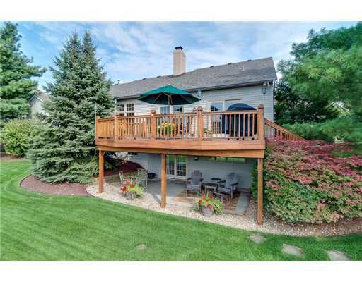 51703 Dartmore Dr, Granger, IN 46530 photo 3