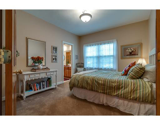 51703 Dartmore Dr, Granger, IN 46530 photo 18