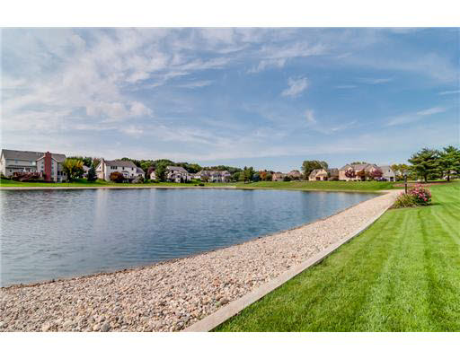51703 Dartmore Dr, Granger, IN 46530 photo 2