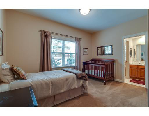 51703 Dartmore Dr, Granger, IN 46530 photo 16