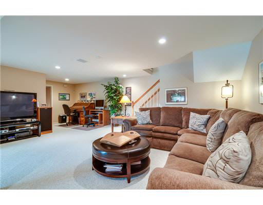 51703 Dartmore Dr, Granger, IN 46530 photo 22