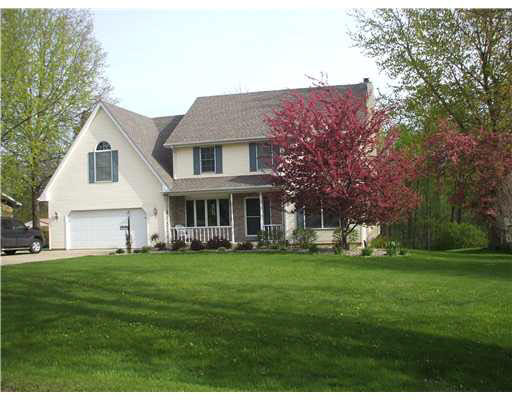 16373 Petro Dr, Mishawaka, IN 46544 photo 1
