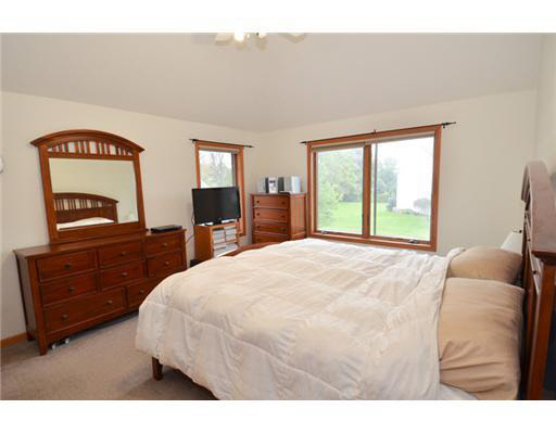 50702 Lakeside Dr, Granger, IN 46530 photo 12