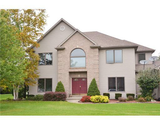 50702 Lakeside Dr, Granger, IN 46530 photo 1