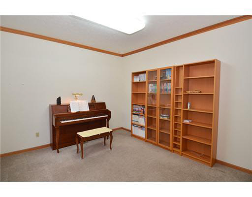 50702 Lakeside Dr, Granger, IN 46530 photo 17