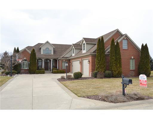 51281 Coveside Dr, Granger, IN 46530 photo 1