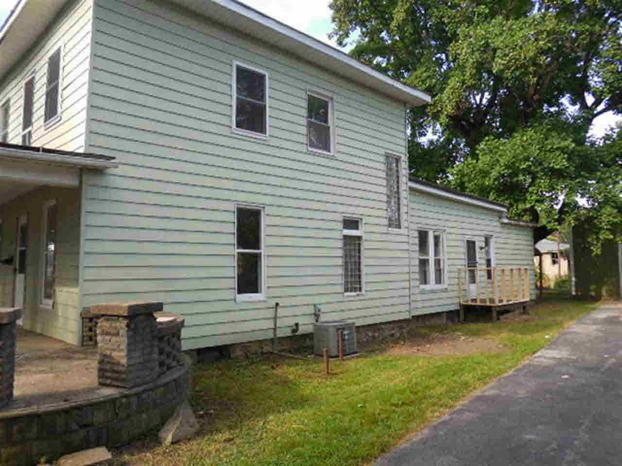 209 N Mountain St, Lagrange, IN 46761 photo 9