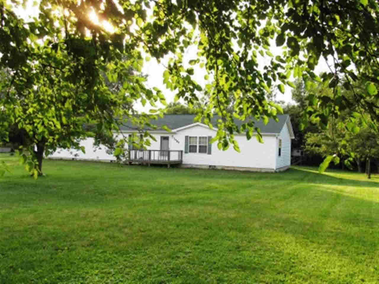 3797 N State Road 5, Cromwell, IN 46732 photo 8