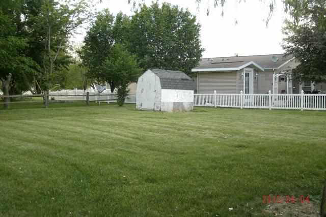 203 Pleasant Ave, Topeka, IN 46571 photo 13
