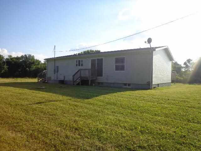 7285 S State Road 9, Wolcottville, IN 46795 photo 5