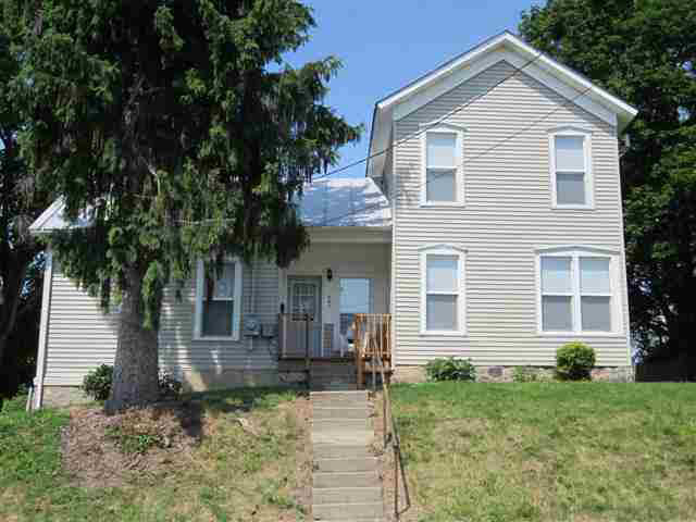 207 S Oak St, Albion, IN 46701 photo 1