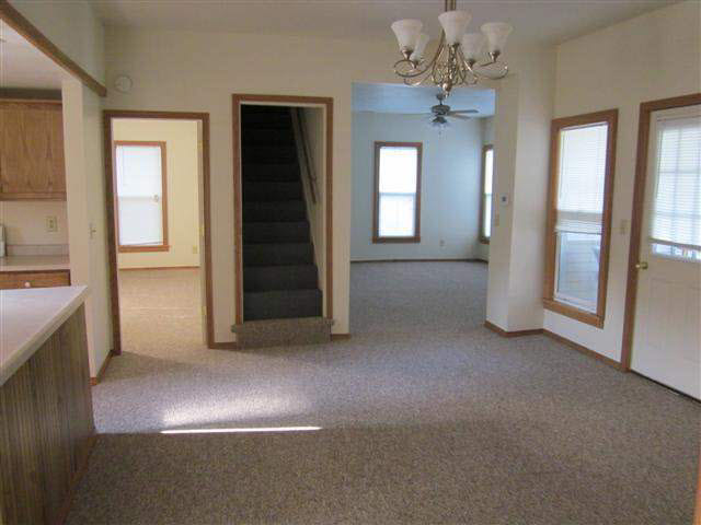 207 S Oak St, Albion, IN 46701 photo 7