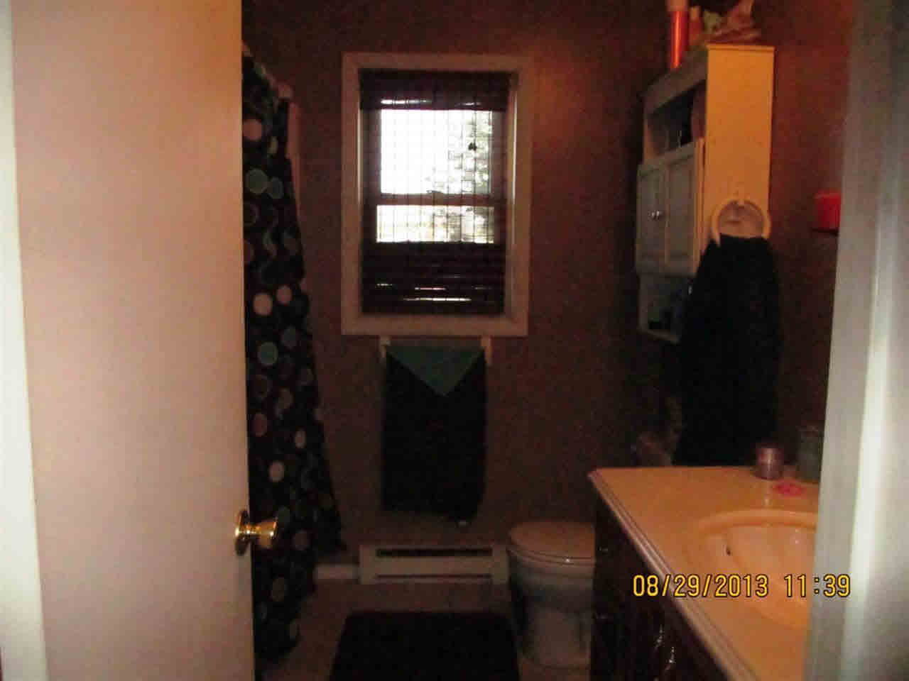 408 Alamosa Dr, Kendallville, IN 46755 photo 10