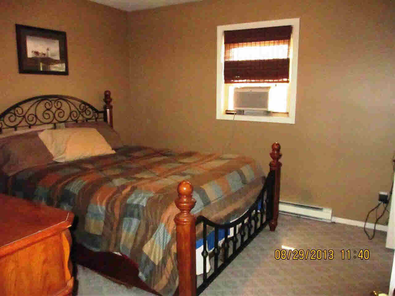 408 Alamosa Dr, Kendallville, IN 46755 photo 9