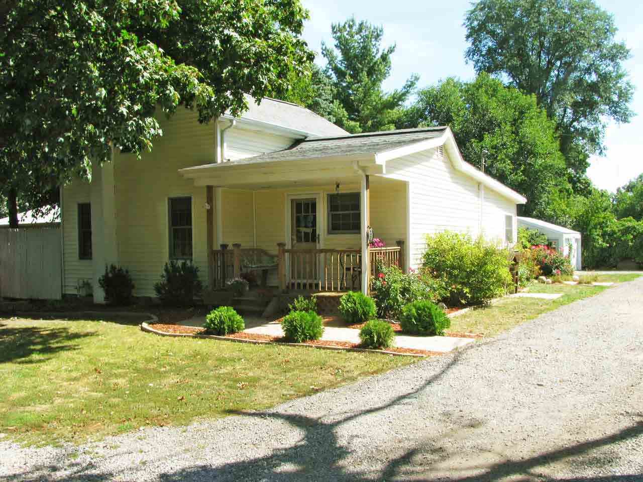 4970 S East Railroad St, Pleasant Lake, IN 46779 photo 1