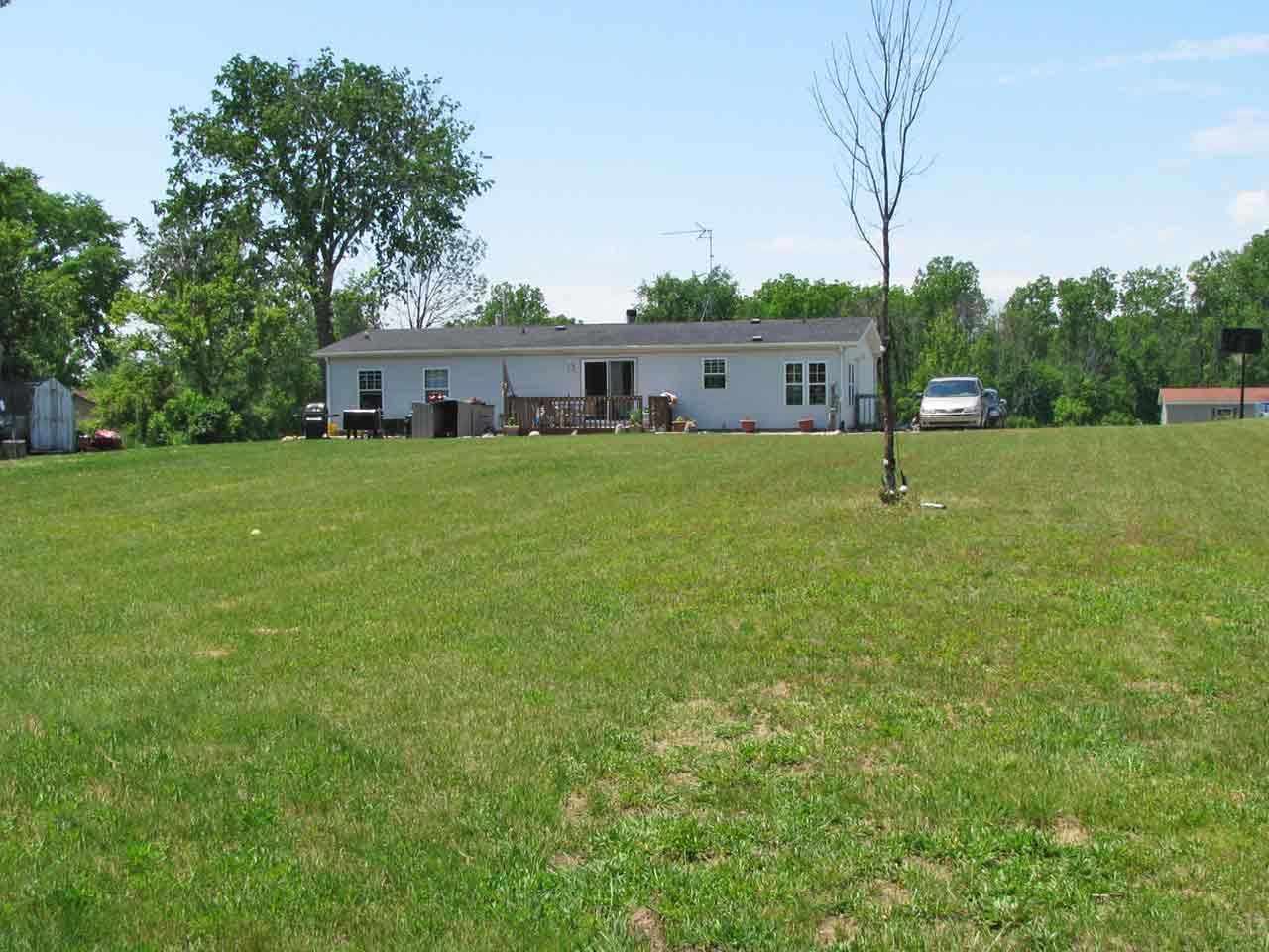 1770 N 350 E, Angola, IN 46703 photo 3